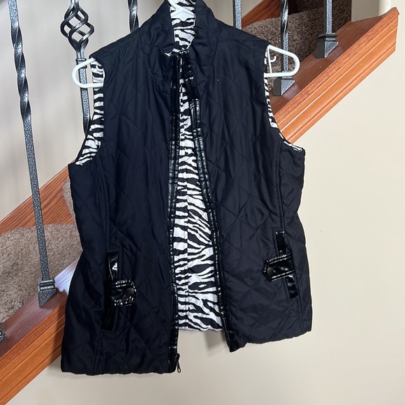 Reversible black puffy vest from Jones New York - Picture 4 of 4
